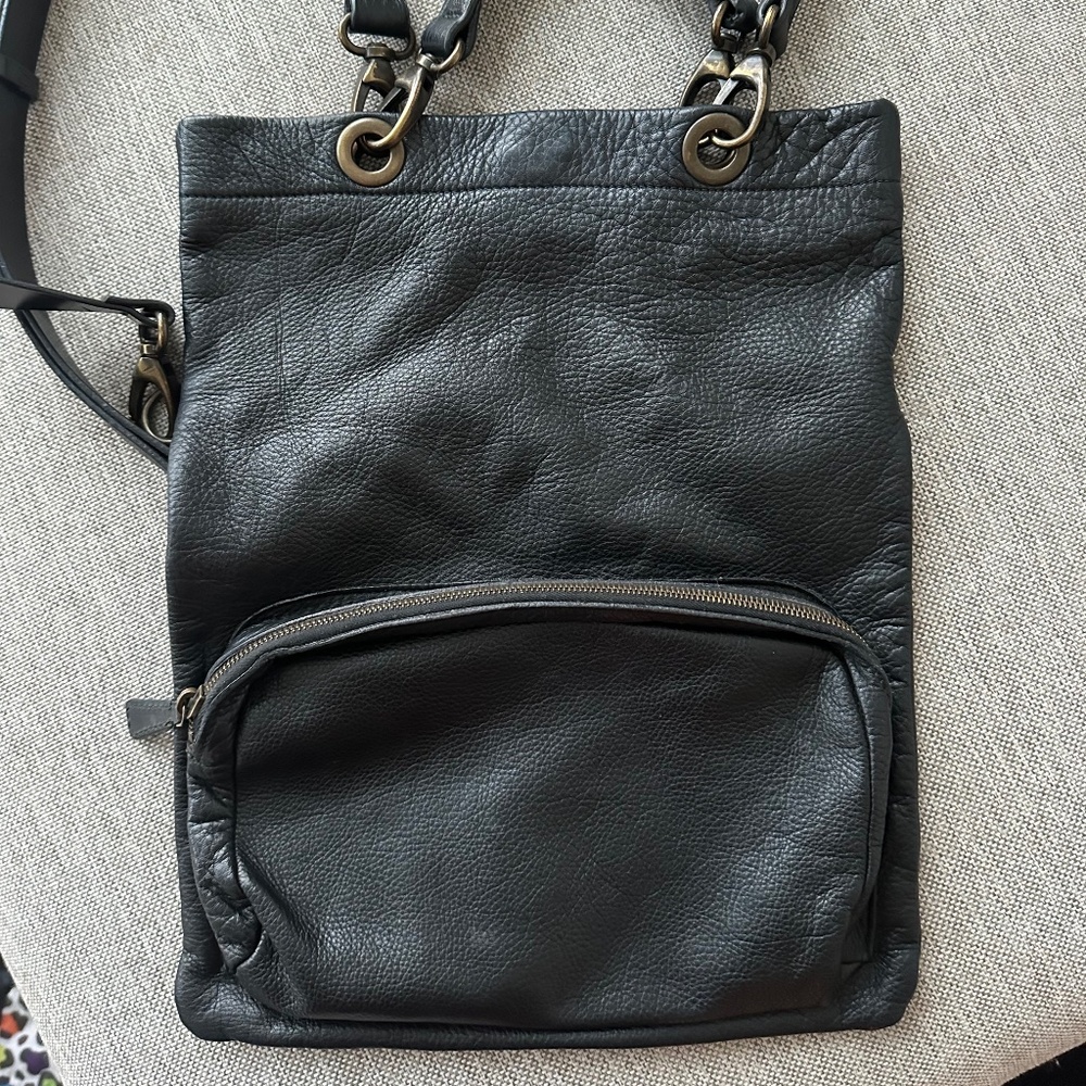 Leather made-in-Italy large purse